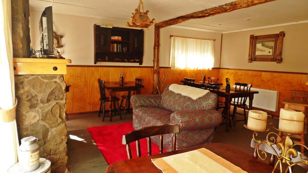 Big Bang Patagonia - Traveler Assistance Bed & Breakfast ปวยร์โตนาตาเลส ภายนอก รูปภาพ